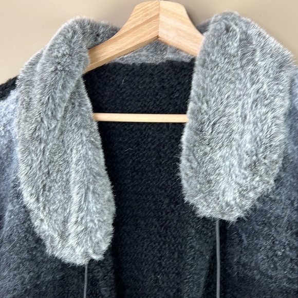 Gorgeous Long Sweater Duster Coatigan – Faux Fur Collar with Pompom Ties - Picture 5 of 10
